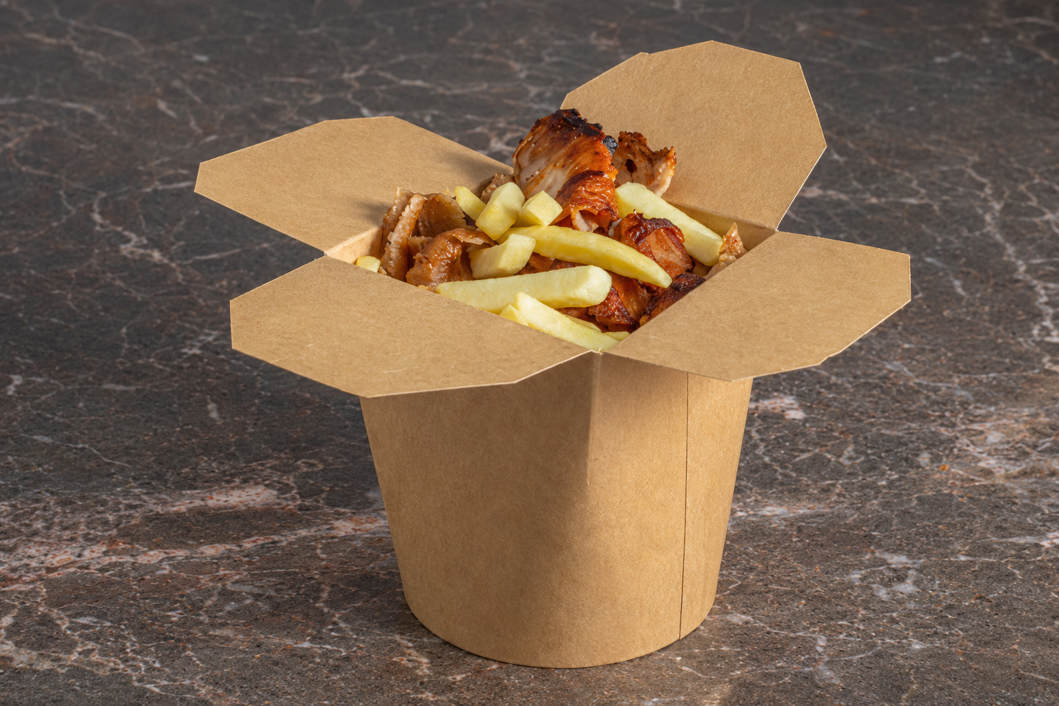 Kebab box Chez Loan avec viande et frites